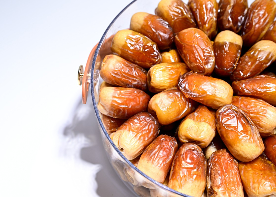عبوة التمر الصقعي الملكي الفاخر (2كيلوغرام)
