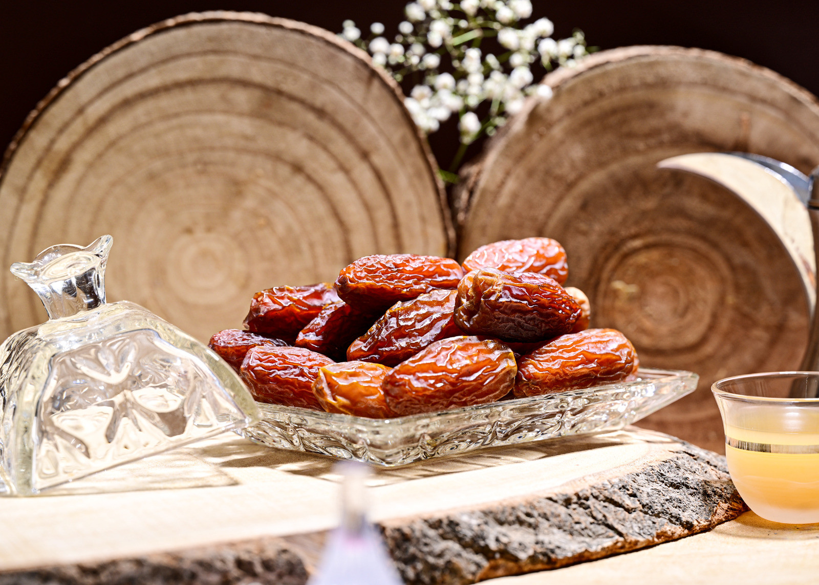 عبوة تمر المجدول الفاخر (2كيلوغرام)