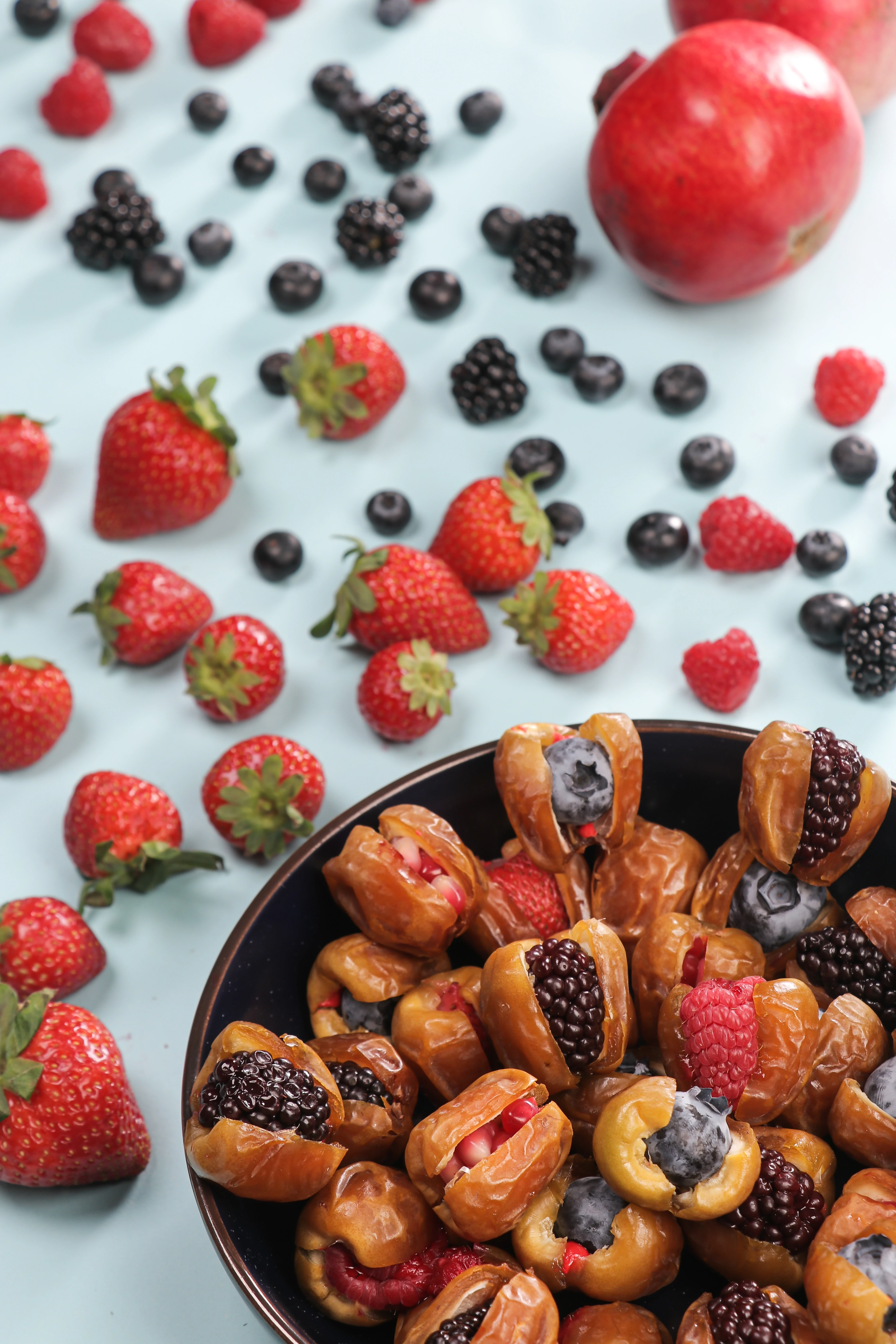 سكري بالتوت والفراولة والرمان – طبق (Mix Berry)